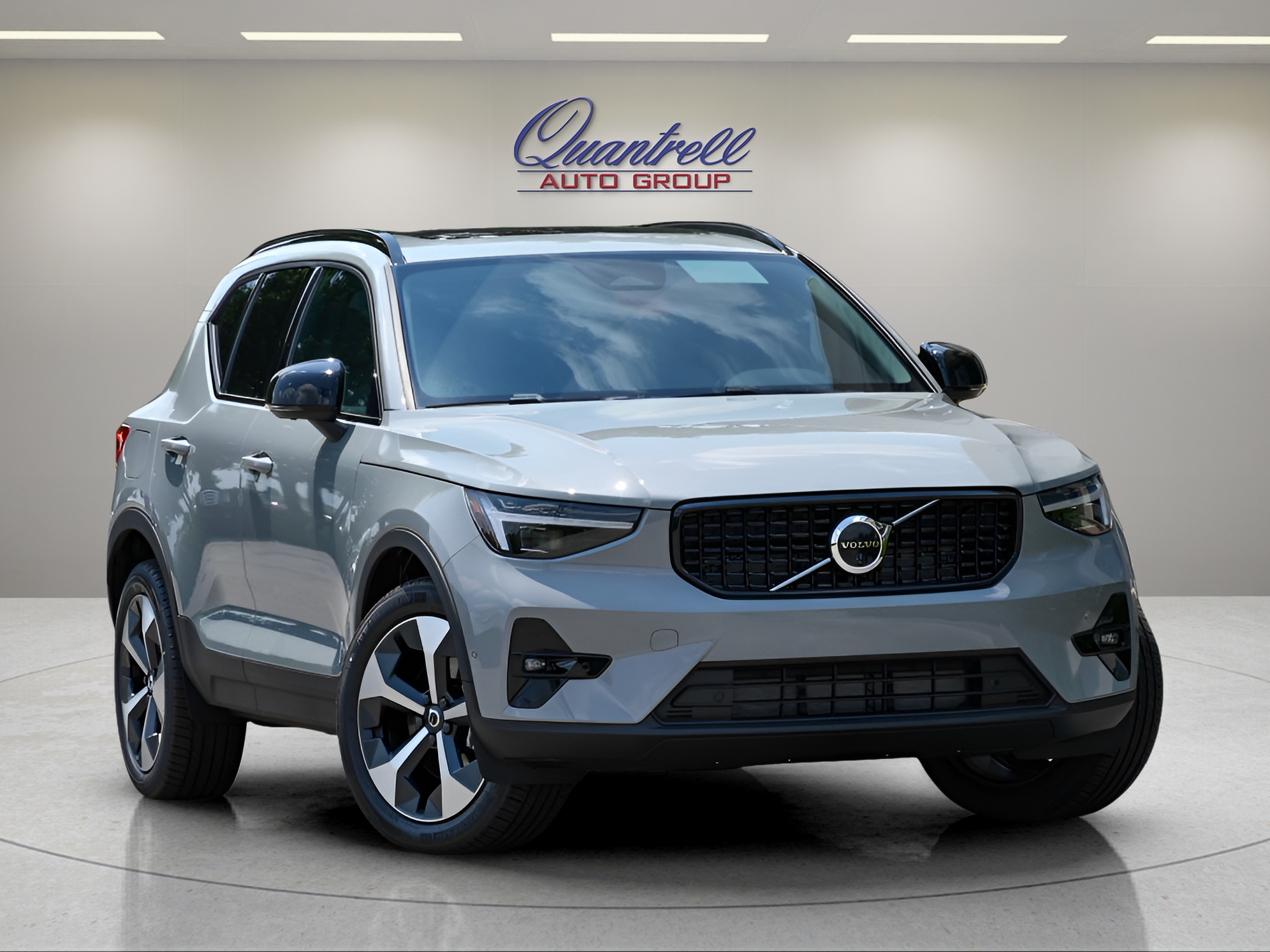 2026 Volvo XC40 B5 Plus AWD SUV