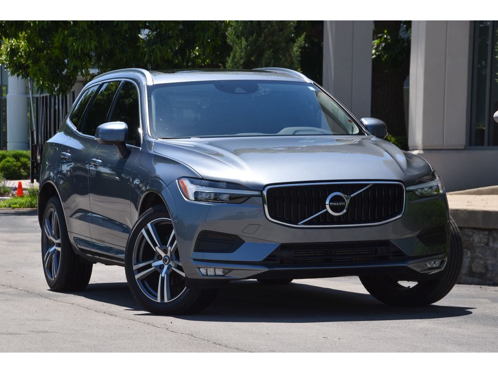 2021 Volvo XC60 T5 Momentum AWD's photo