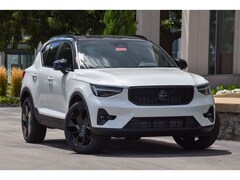 2026 Volvo XC40 B5 Ultra Black Edition SUV