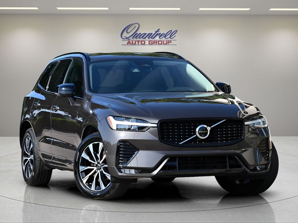 2025 Volvo XC60 B5 Plus Dark AWD's photo