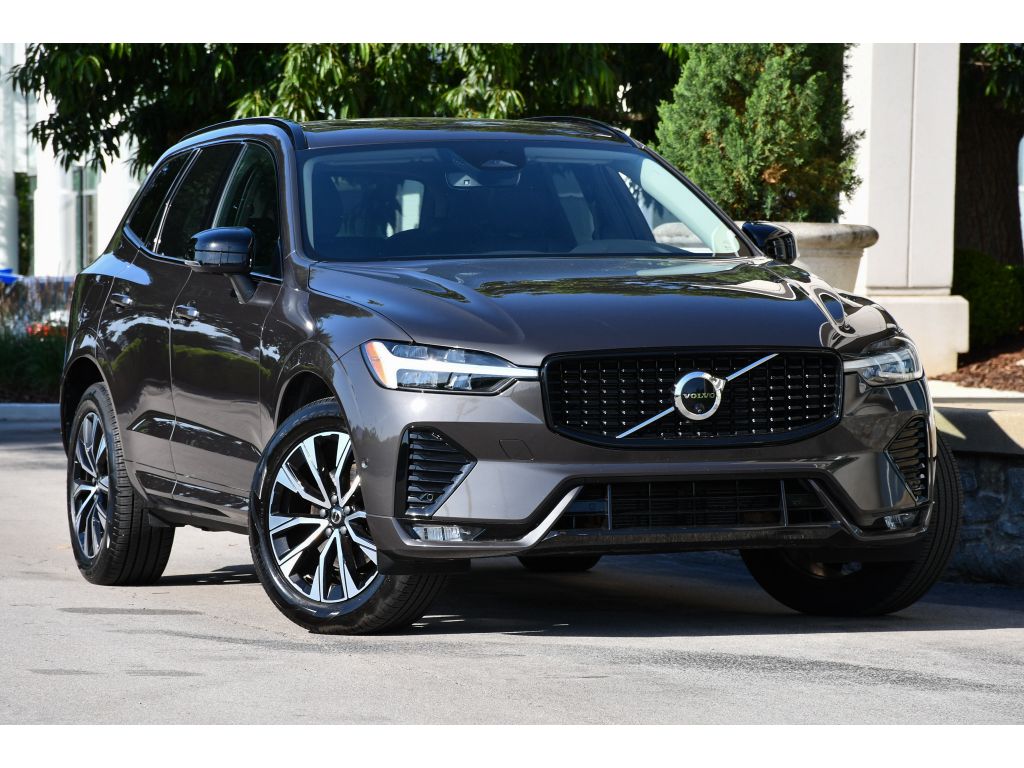2025 Volvo XC60 B5 Plus Dark AWD's photo