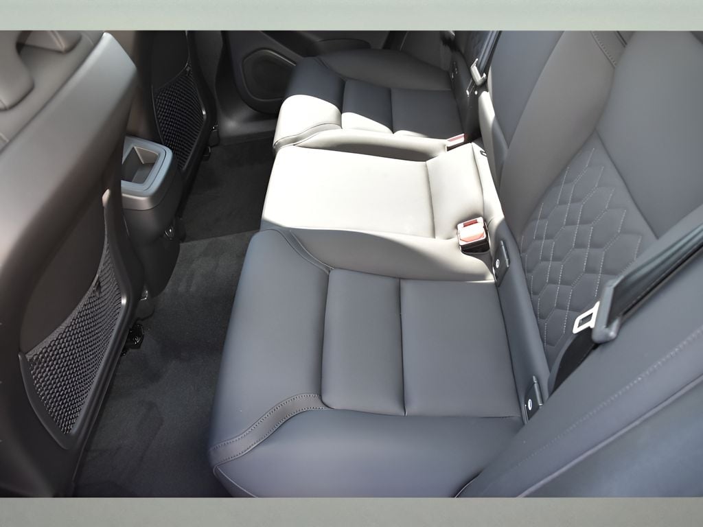 2026 Volvo XC60 Plus - Photo 14