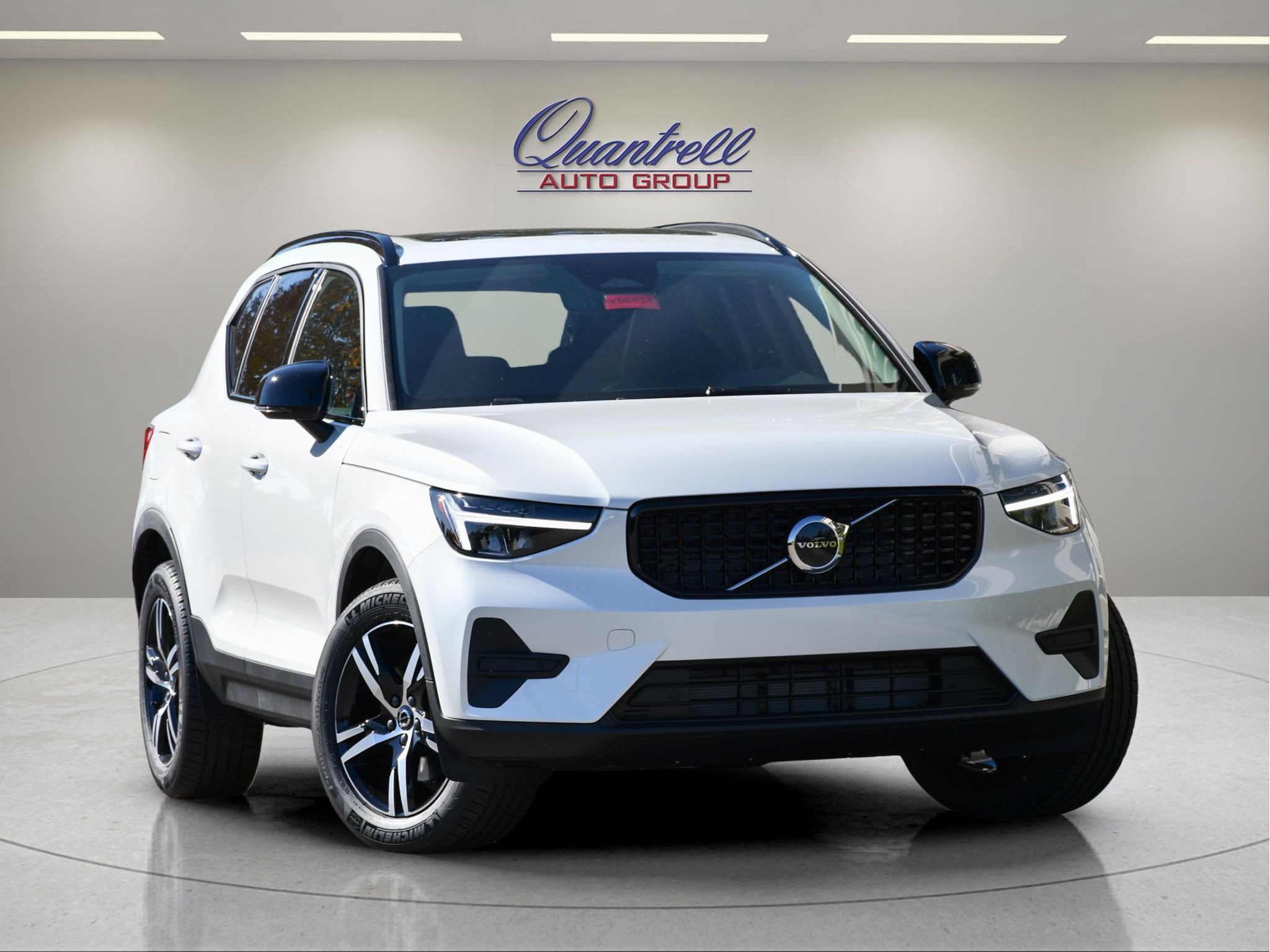 2026 Volvo XC40 B5 Core AWD SUV
