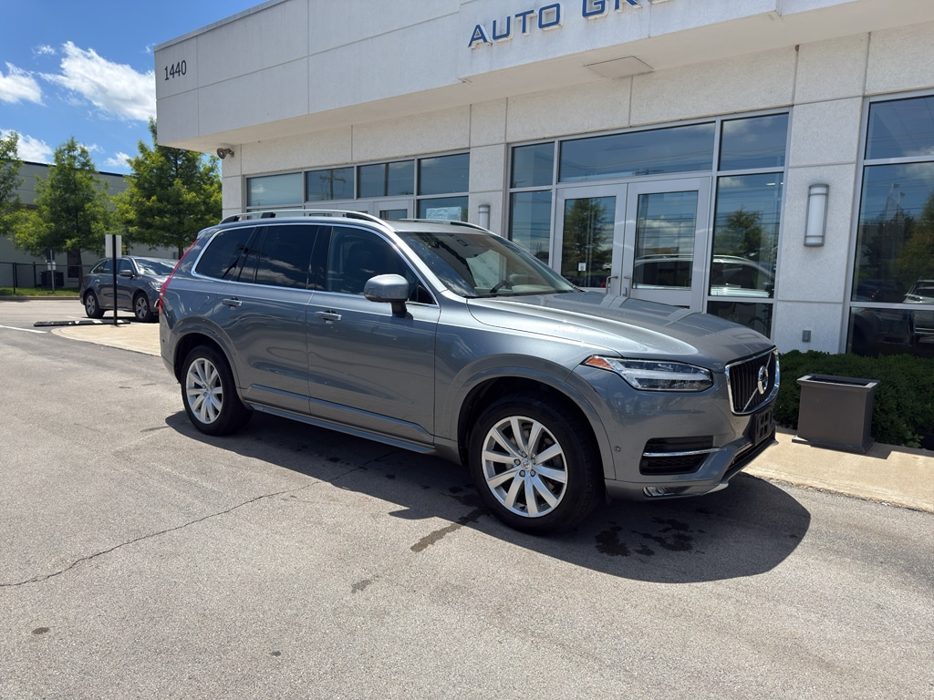 2018 Volvo XC90 T5 AWD Momentum's photo