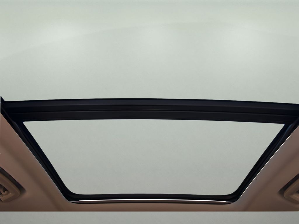 2026 Volvo XC90 Plus - Photo 13
