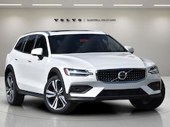 2026 Volvo V60 Cross Country B5 Plus Wagon