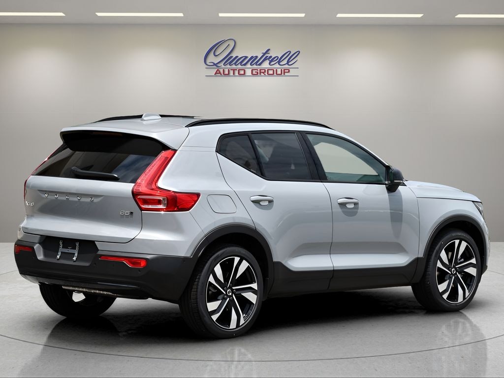 Used 2026 Volvo XC40 B5 Plus SUV