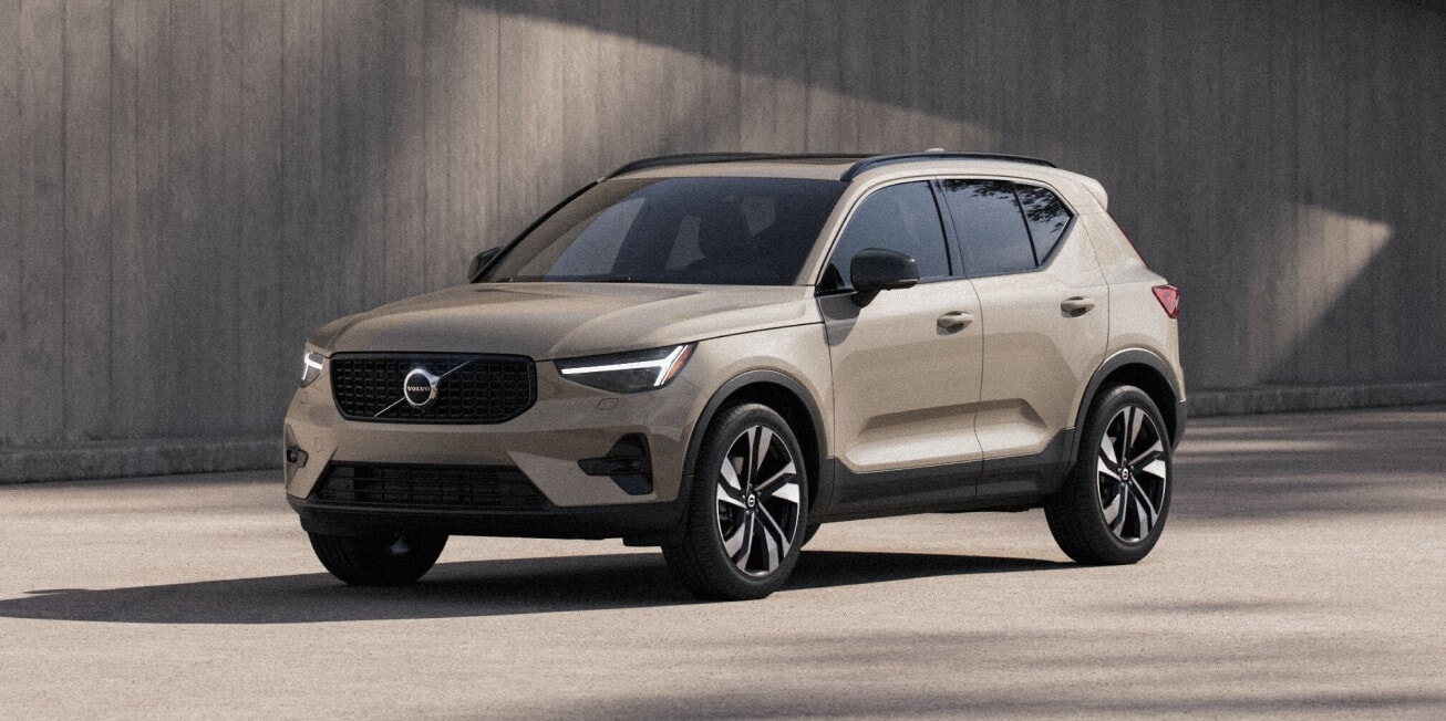 New 2026 Volvo XC40 Trim Levels