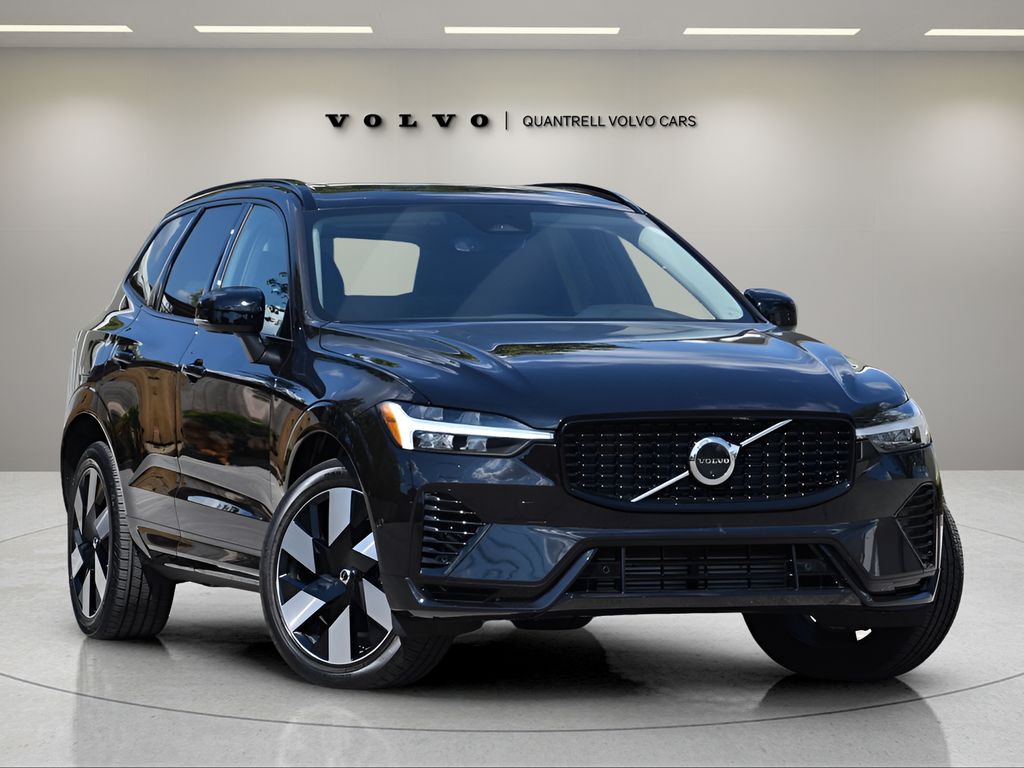 2024 Volvo XC60 T8 Plus Dark Theme AWD's photo