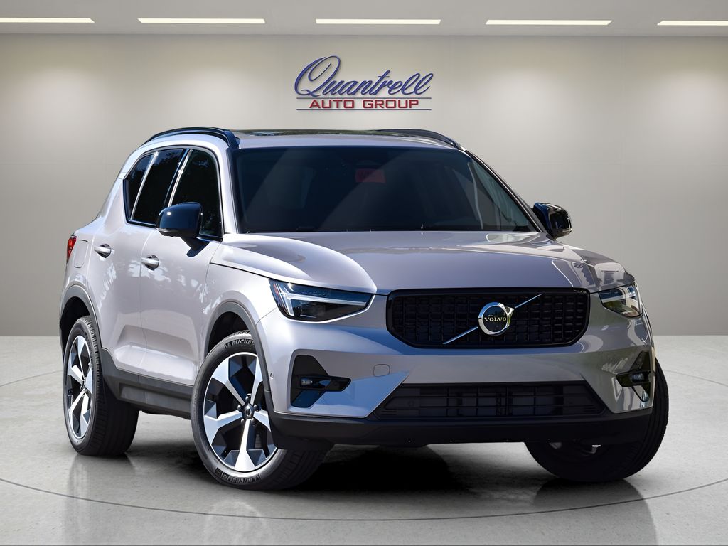 2026 Volvo XC40 B5 Plus Dark AWD's photo