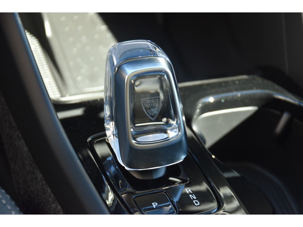 2026 Volvo XC40 Plus - Photo 36