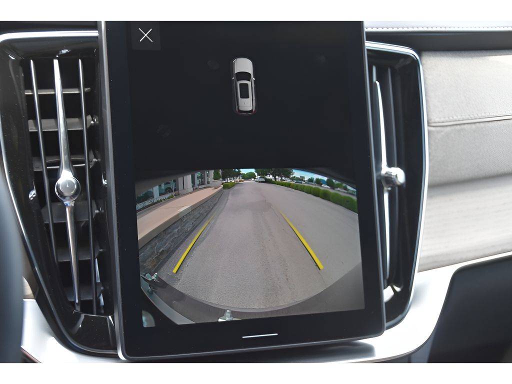 2026 Volvo XC90 Core - Photo 23