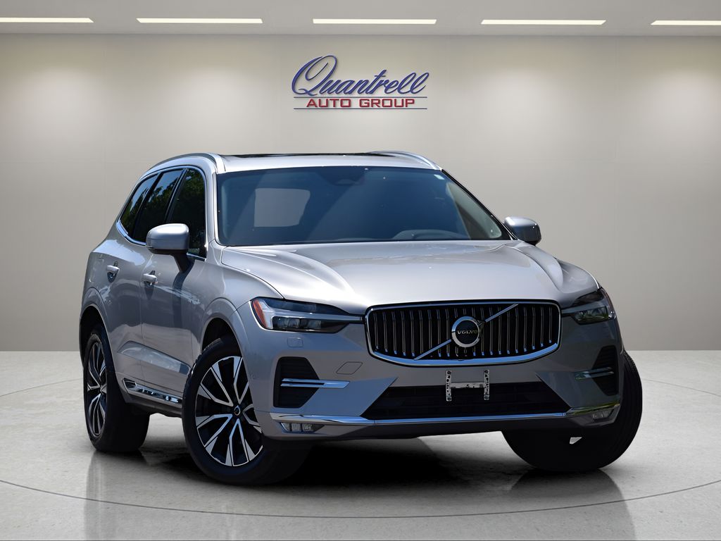 2023 Volvo XC60 B5 Plus Bright Theme AWD's photo