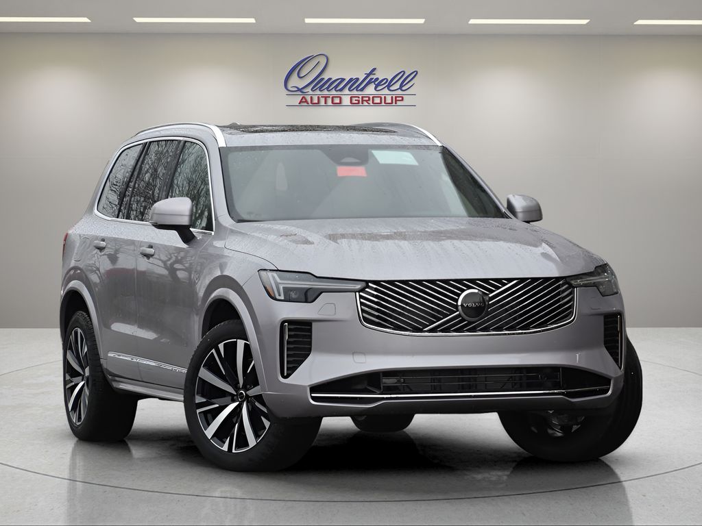 2026 Volvo XC90 B6 Core Bright 4WD's photo