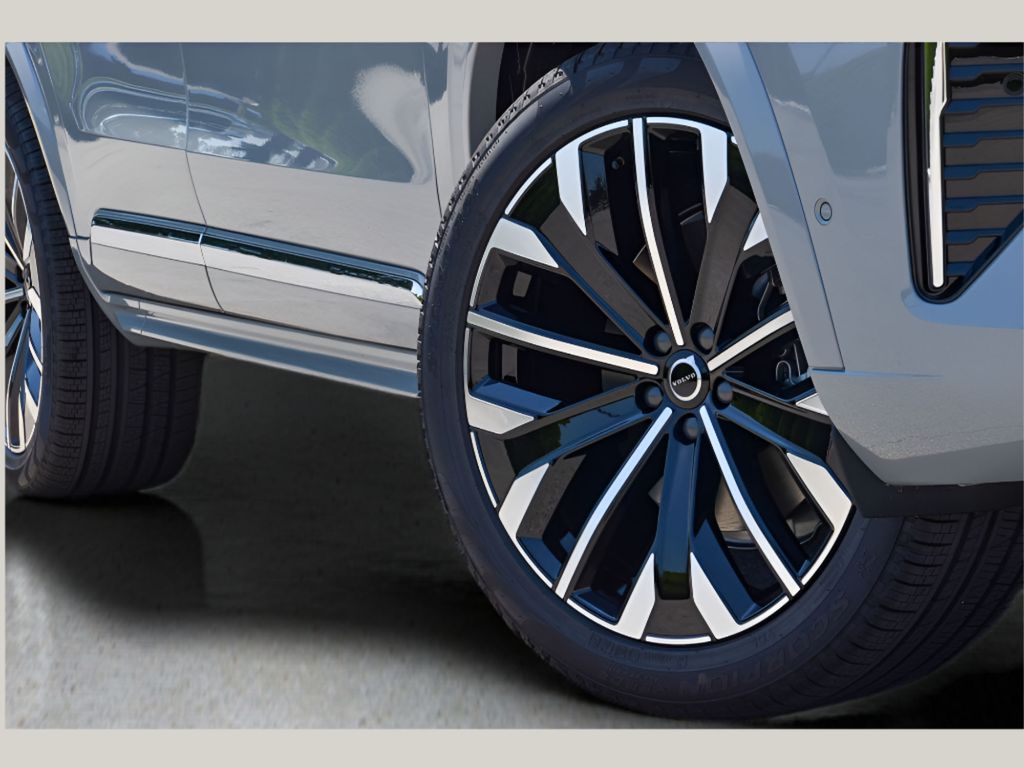 2026 Volvo XC90 Plus - Photo 9