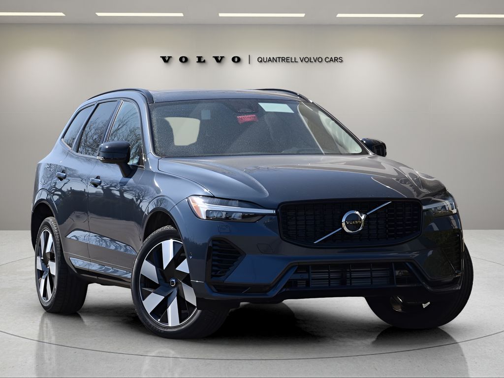 2025 Volvo XC60 T8 Plus Dark AWD's photo
