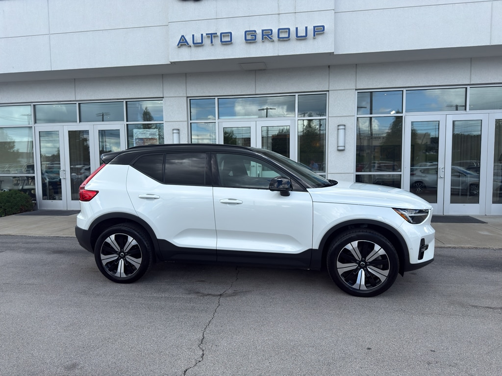 Used 2023 Volvo XC40 Plus with VIN YV4ED3UL2P2075553 for sale in Lexington, KY