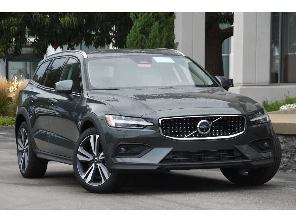 2026 Volvo V60 Cross Country Wagon 