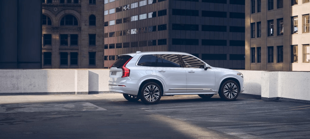 Volvo XC90 Vs. Volkswagen Atlas Midsize SUV Comparison