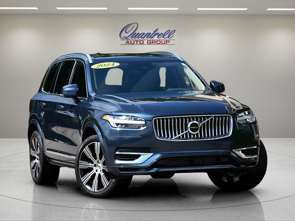 2024 Volvo XC90 T8 Recharge Core Bright Theme 4WD's photo