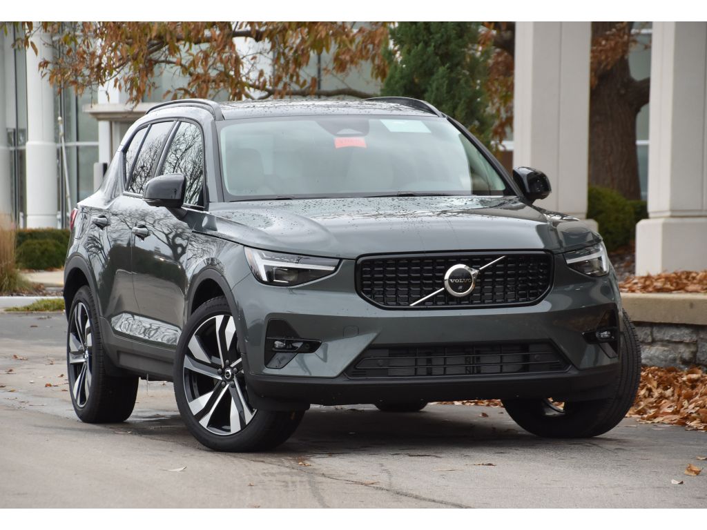 2026 Volvo XC40 Ultra's photo