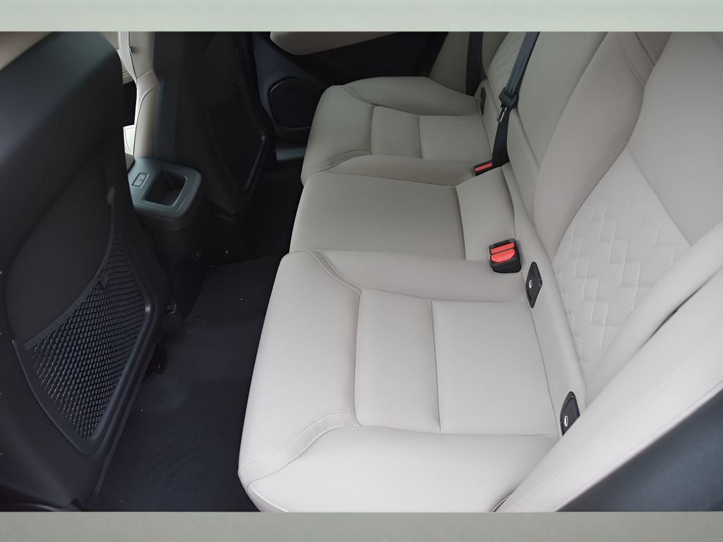 2026 Volvo XC60 Core - Photo 15