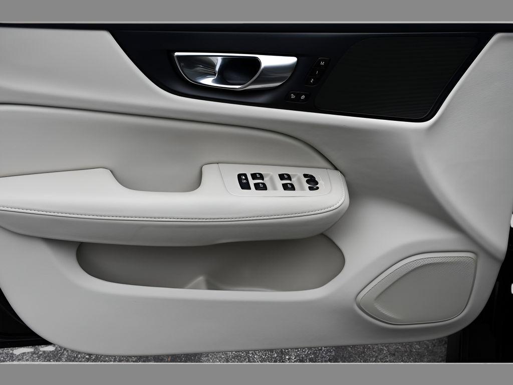 2025 Volvo V60 Cross Country Plus | CarEdge | CarEdge