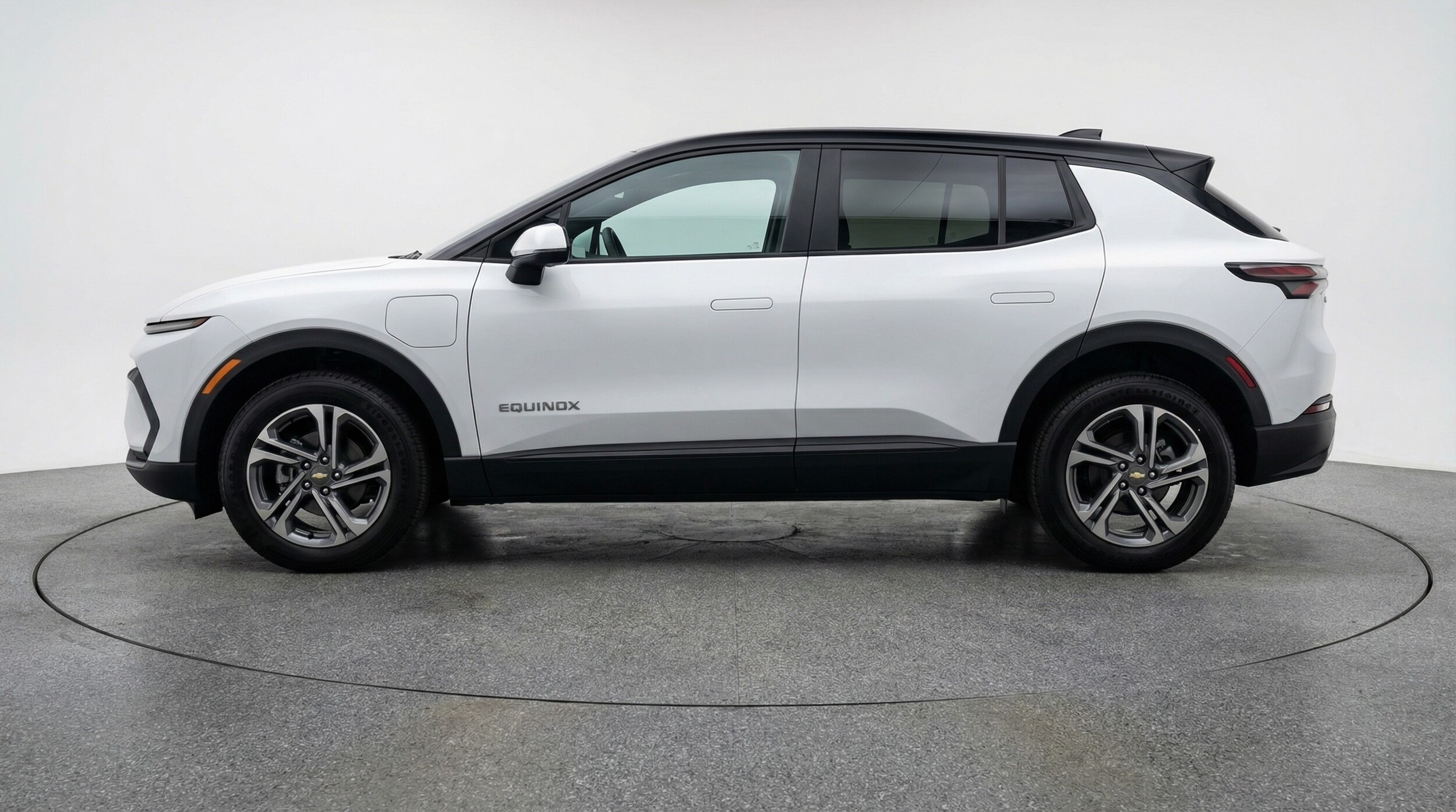 Thumbnail: 2025 Chevrolet Equinox - 4