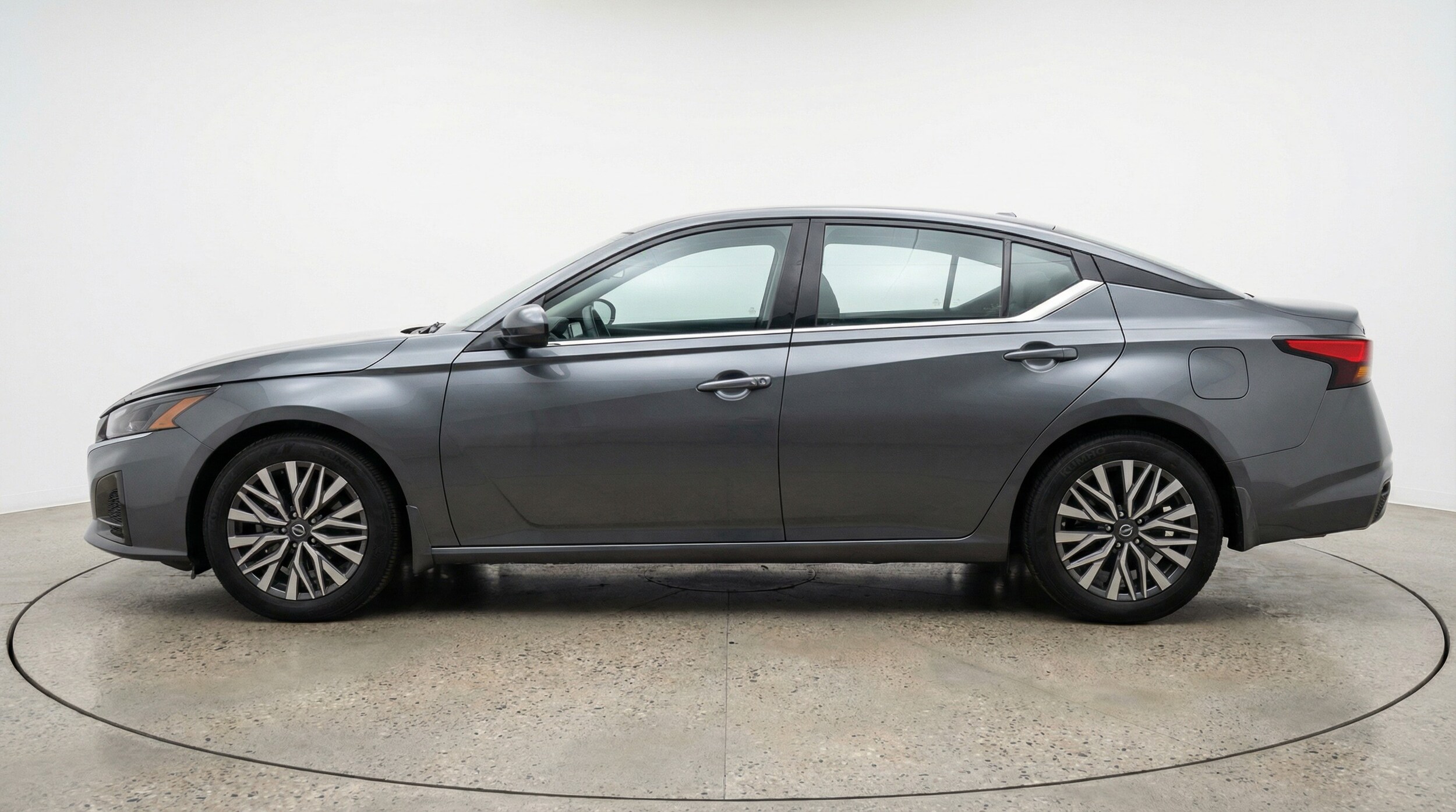 Thumbnail: 2025 Nissan Altima - 4