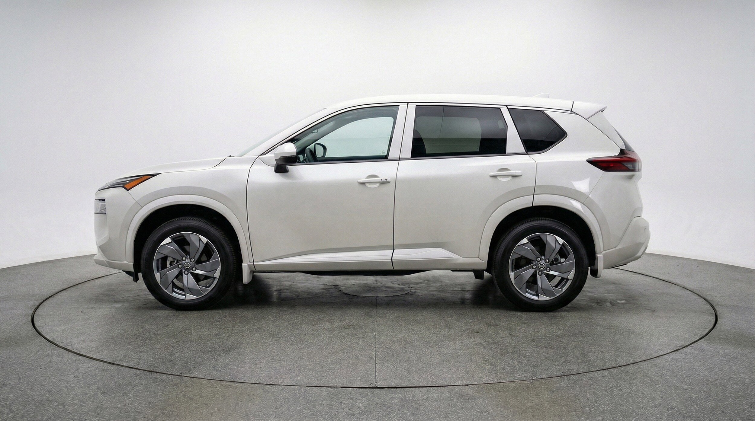 Thumbnail: 2025 Nissan Rogue - 5
