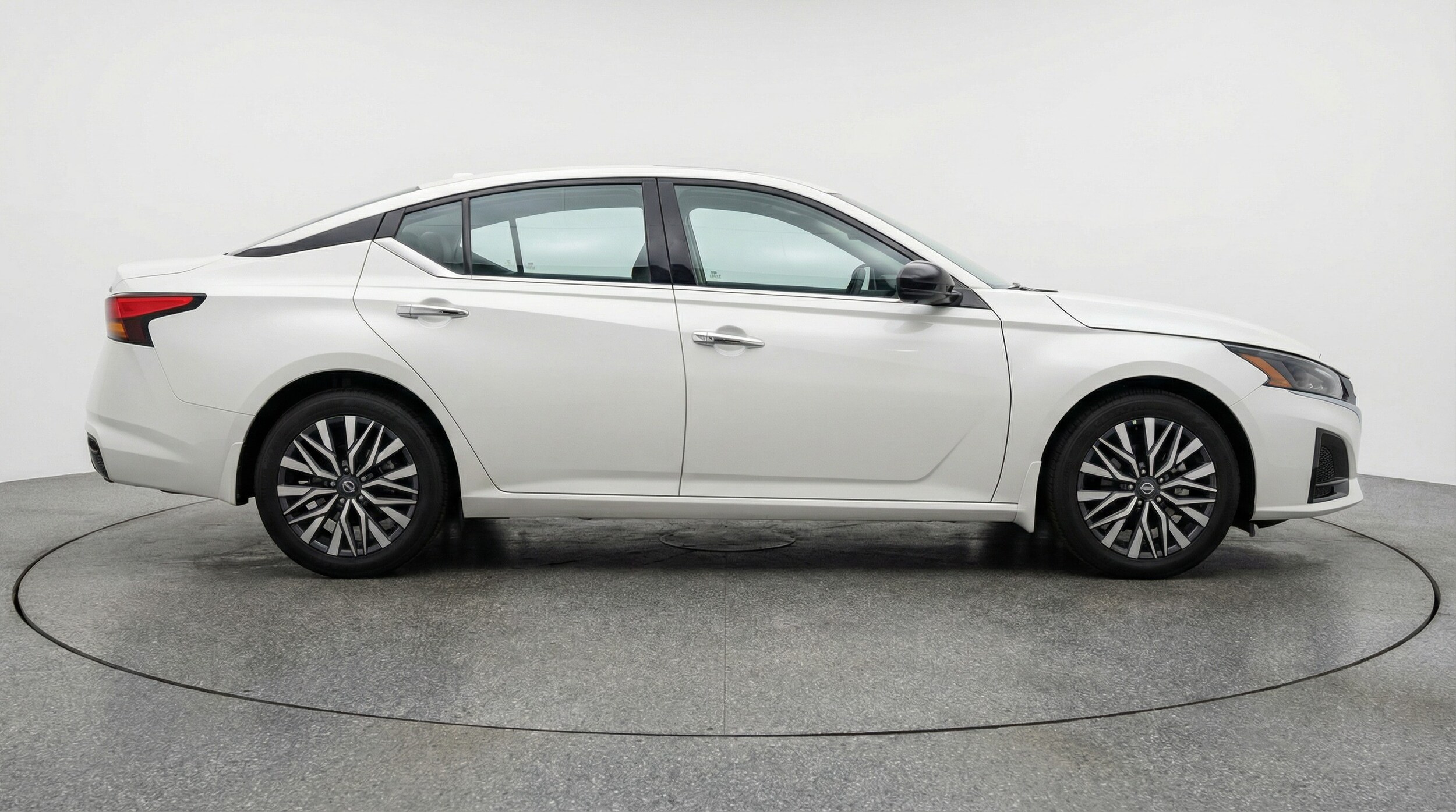 Thumbnail: 2025 Nissan Altima - 8