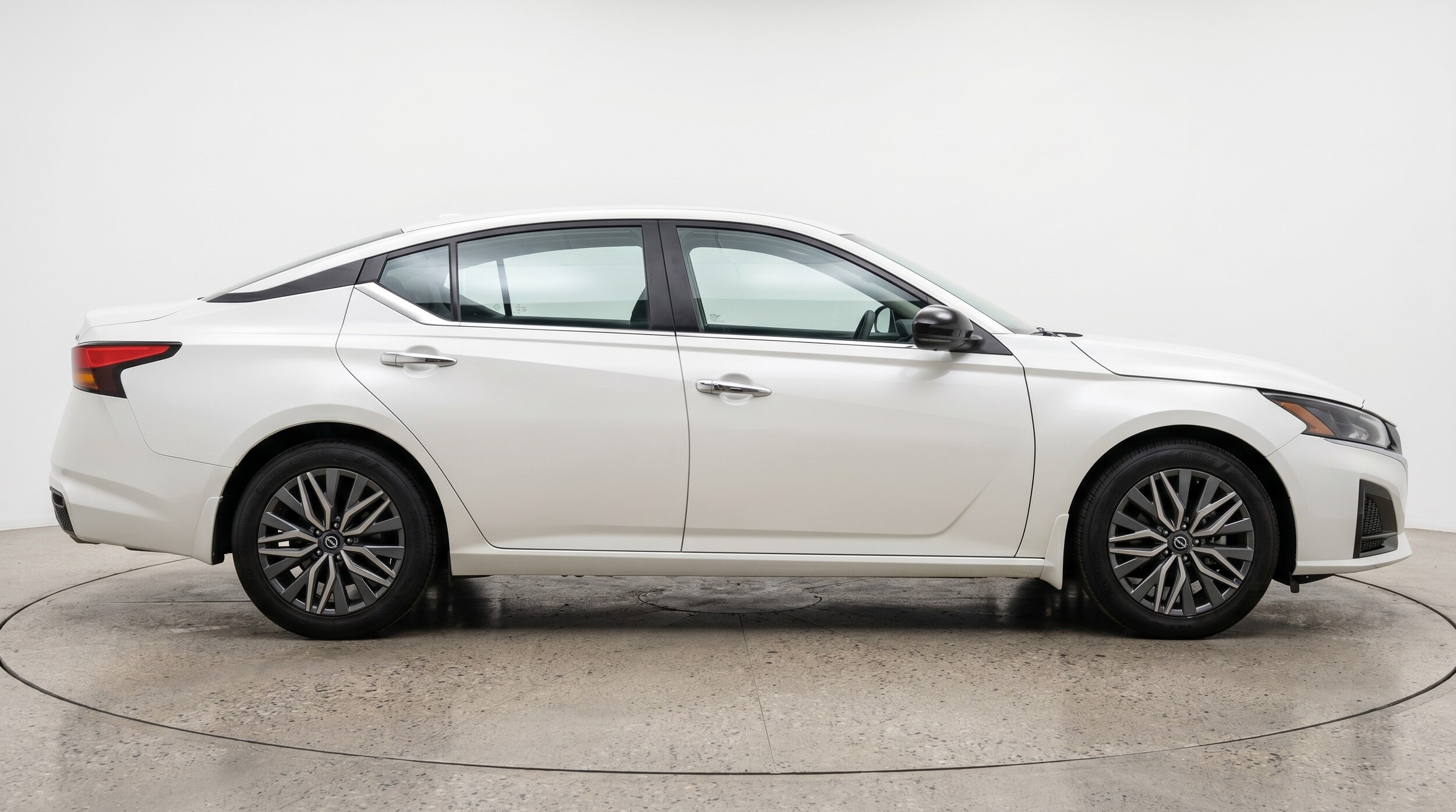 Thumbnail: 2025 Nissan Altima - 8