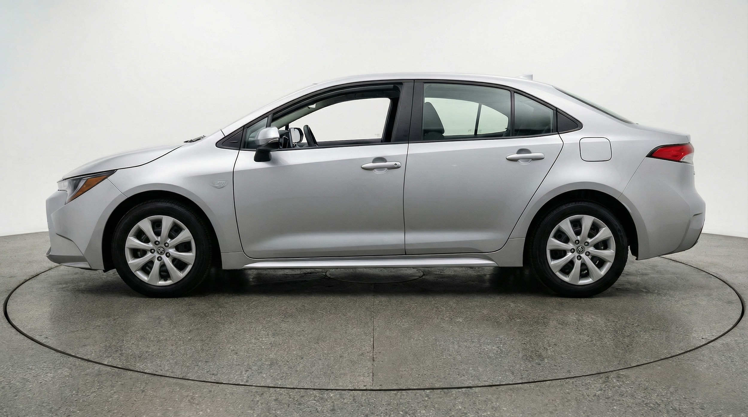 Thumbnail: 2025 Toyota Corolla - 4