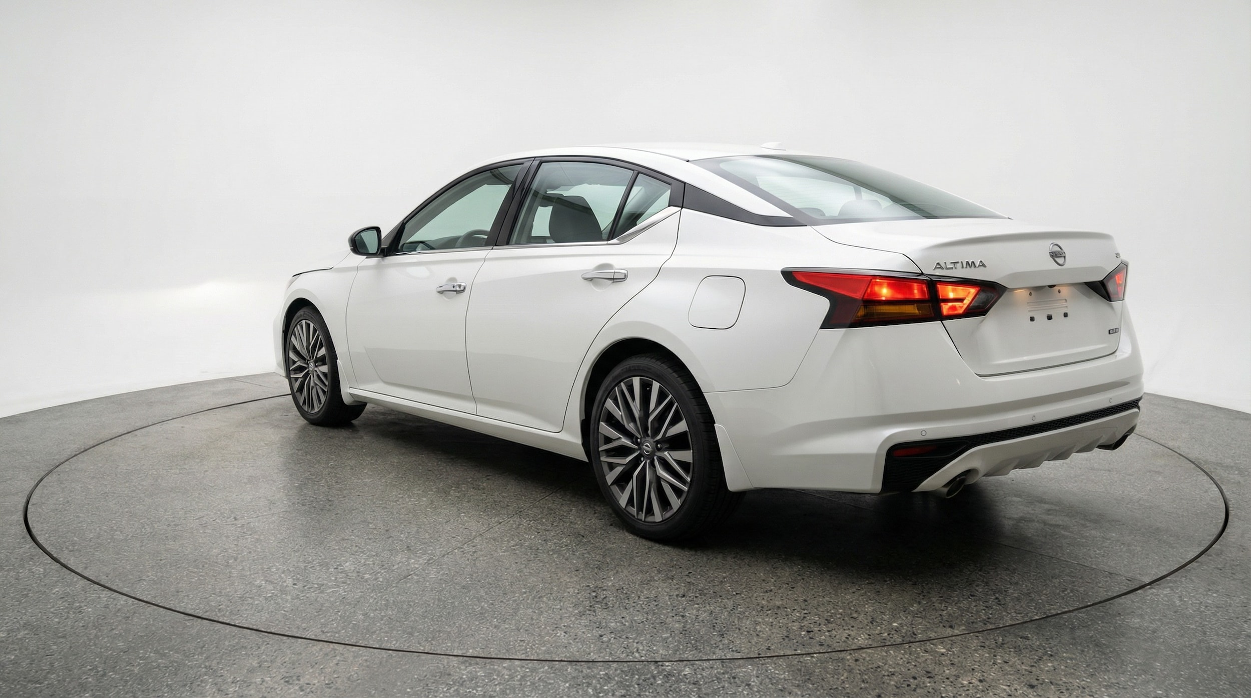 Thumbnail: 2025 Nissan Altima - 5