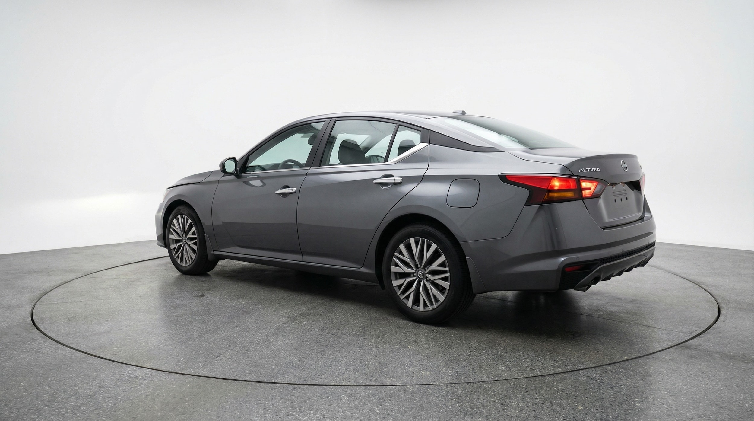 Thumbnail: 2025 Nissan Altima - 5