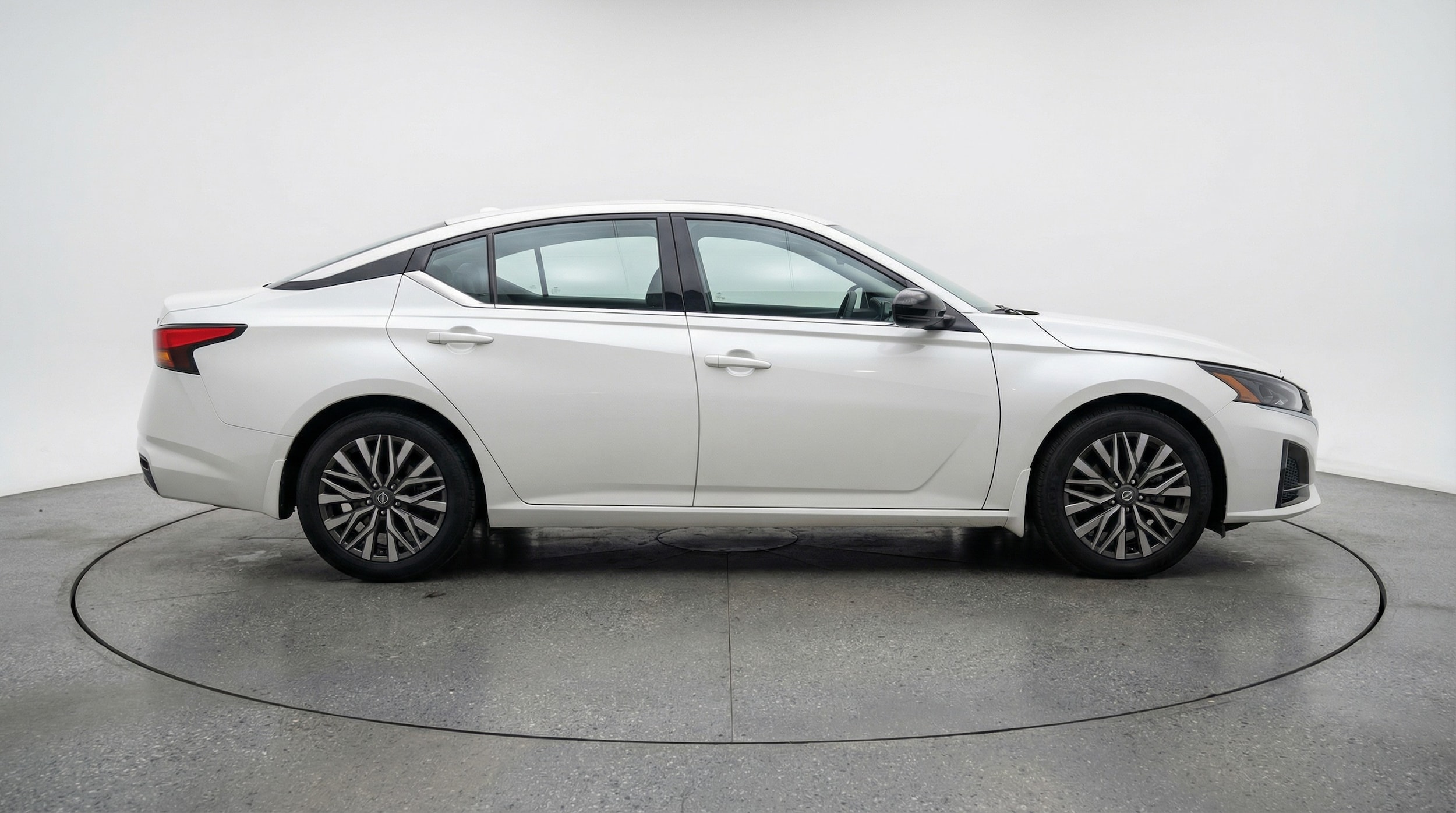 Thumbnail: 2025 Nissan Altima - 8