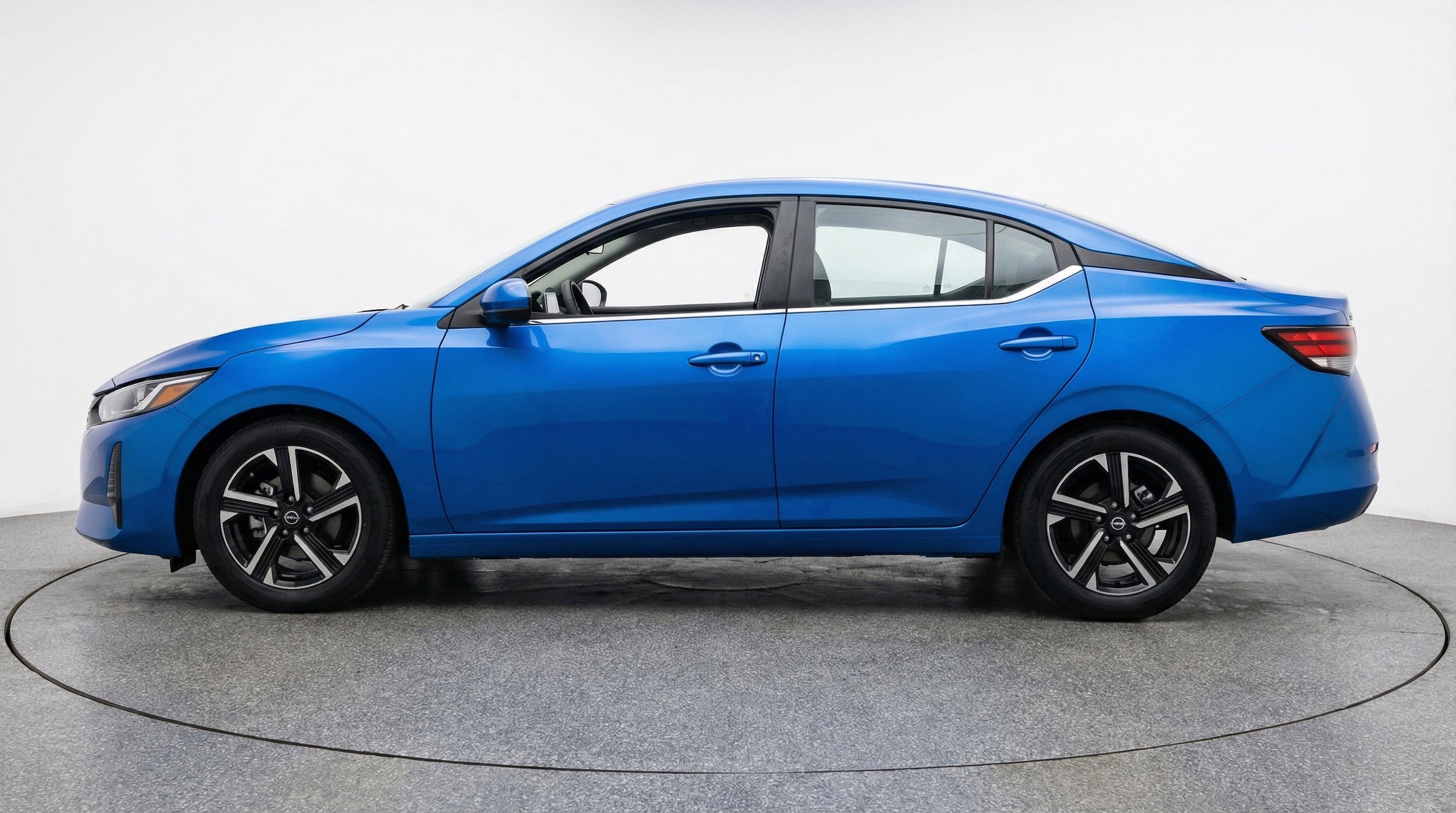 Thumbnail: 2025 Nissan Sentra - 5
