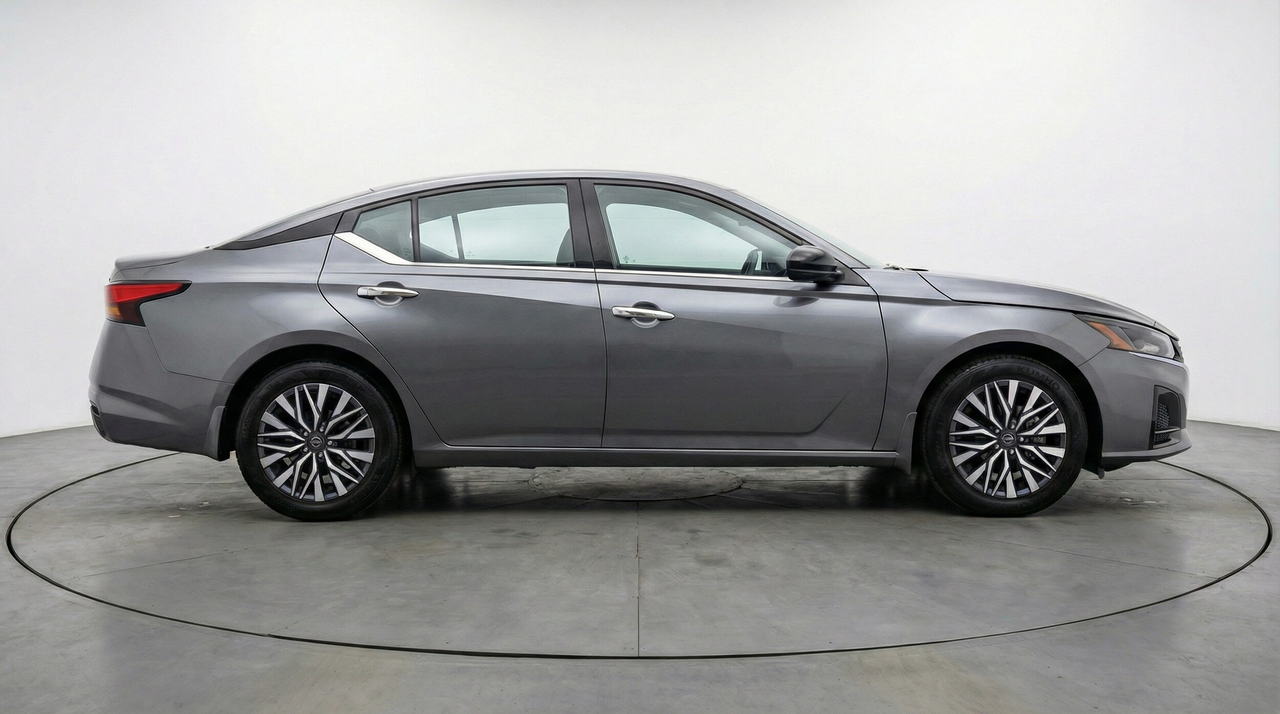 Thumbnail: 2025 Nissan Altima - 8
