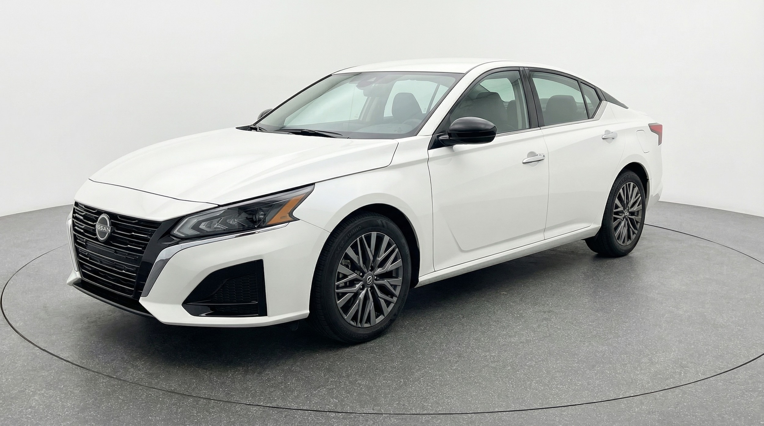 Thumbnail: 2025 Nissan Altima - 3