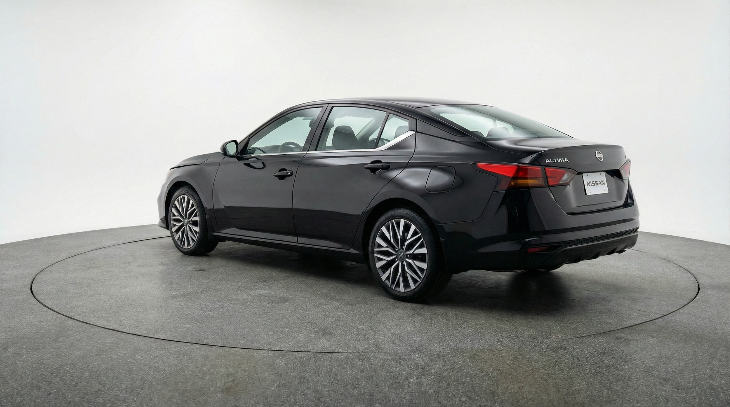 Thumbnail: 2025 Nissan Altima - 5