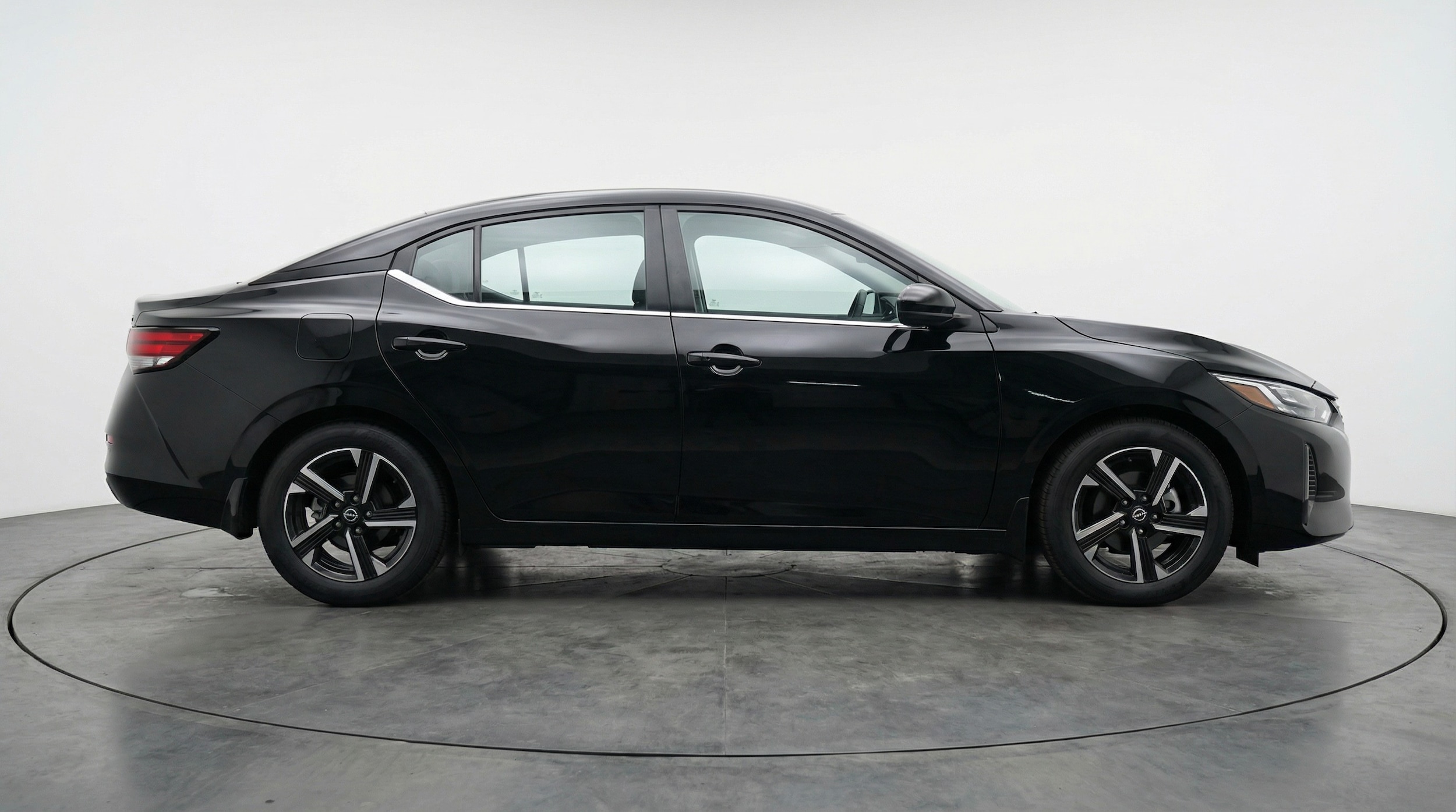 Thumbnail: 2025 Nissan Sentra - 8