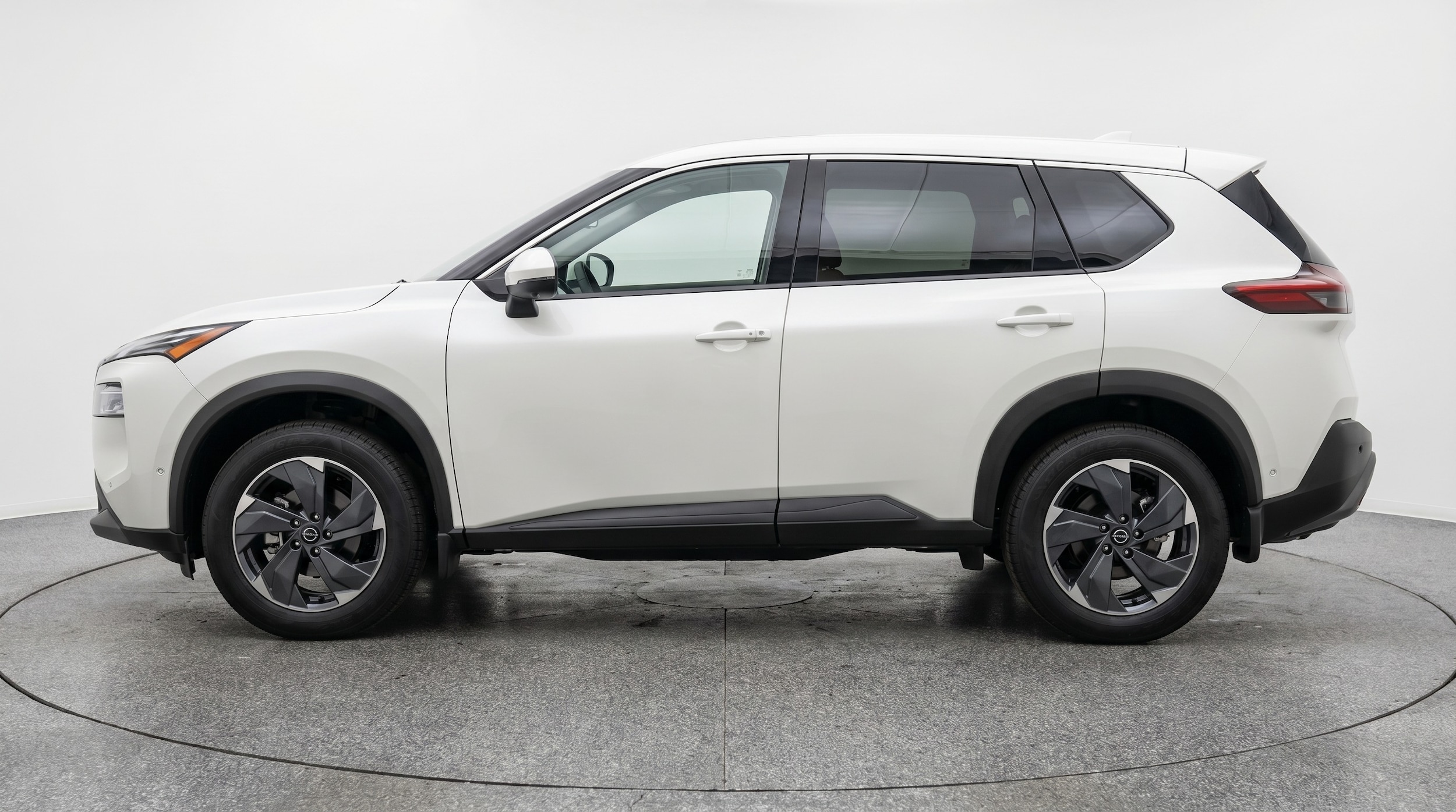 Thumbnail: 2025 Nissan Rogue - 4