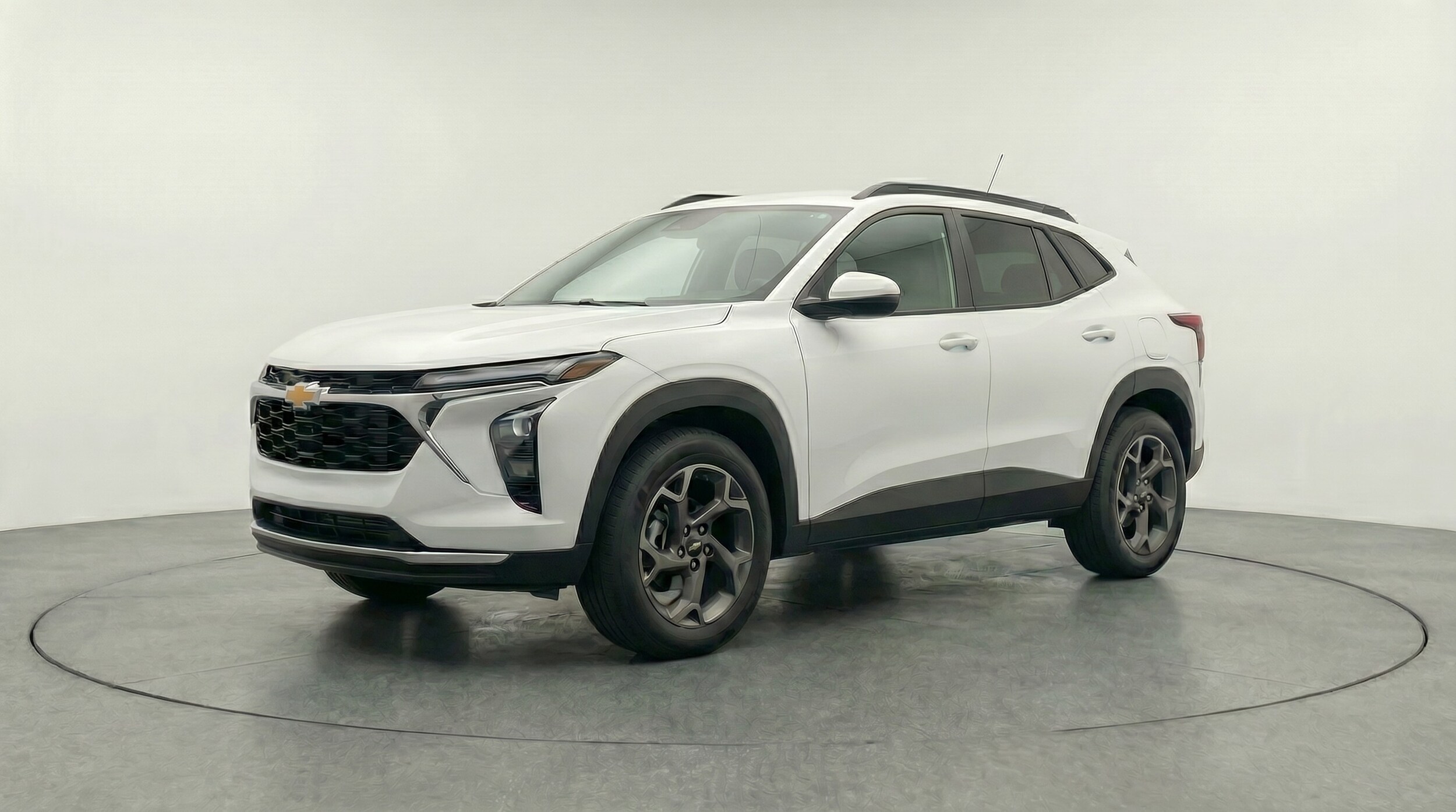 Thumbnail: 2025 Chevrolet Trax - 3