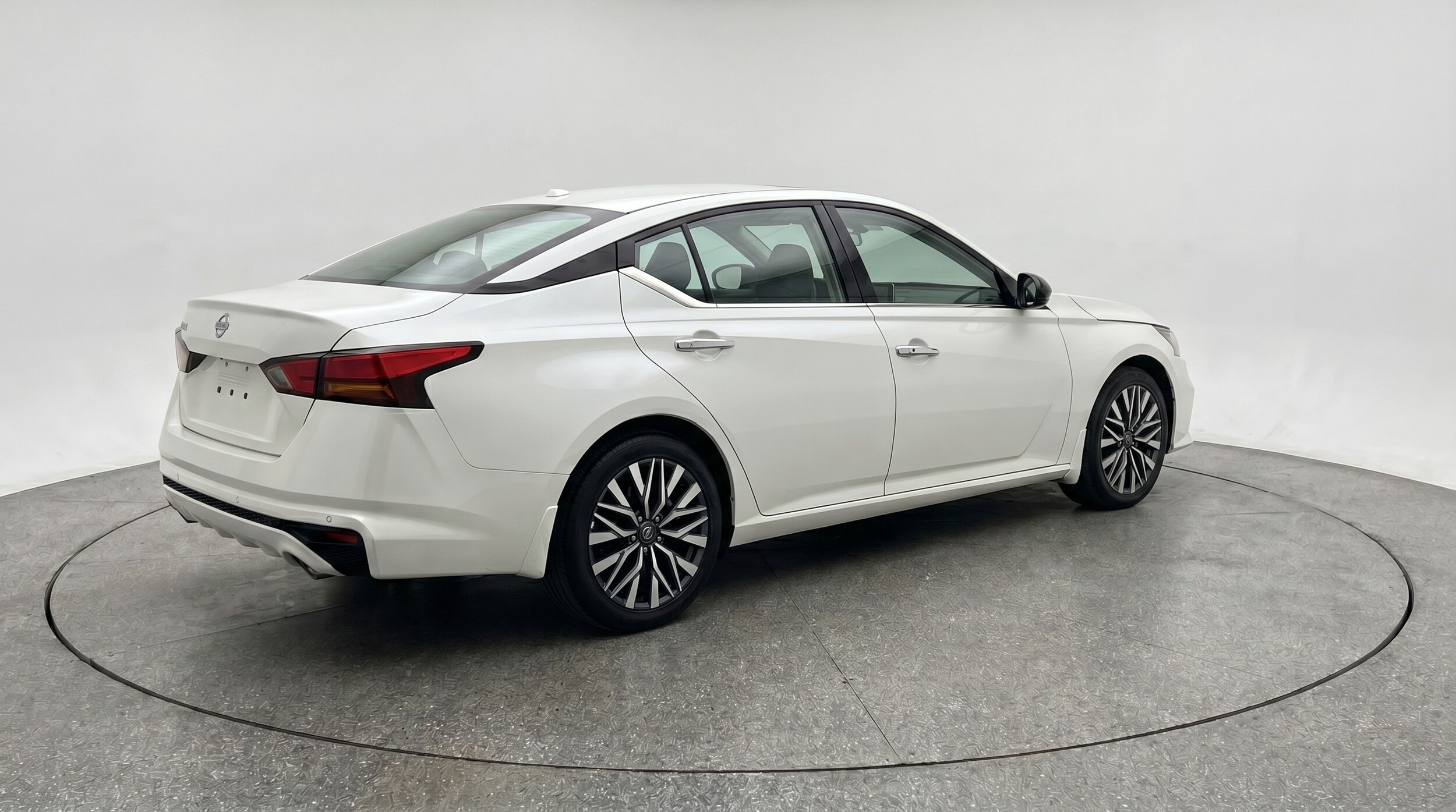 Thumbnail: 2025 Nissan Altima - 7