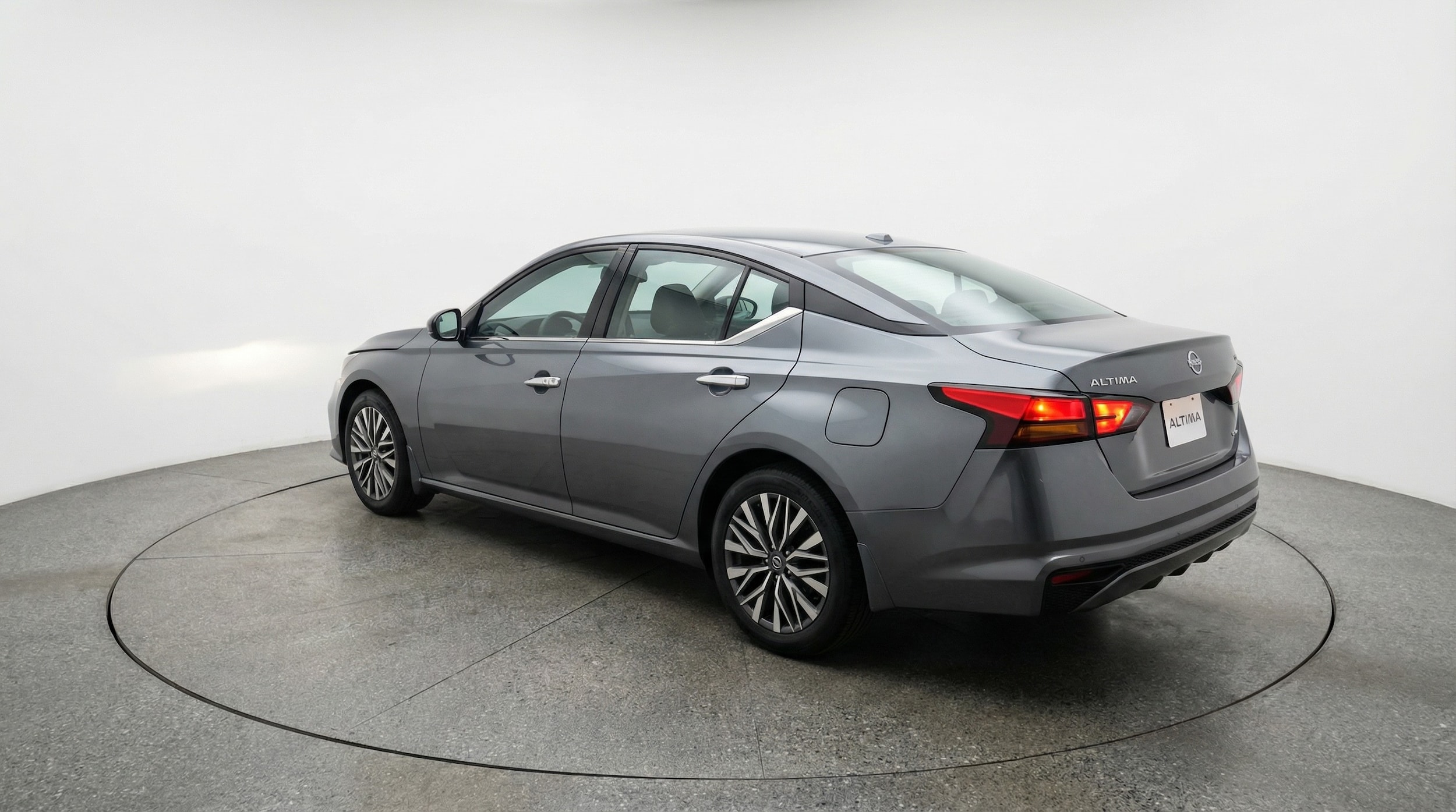 Thumbnail: 2025 Nissan Altima - 5
