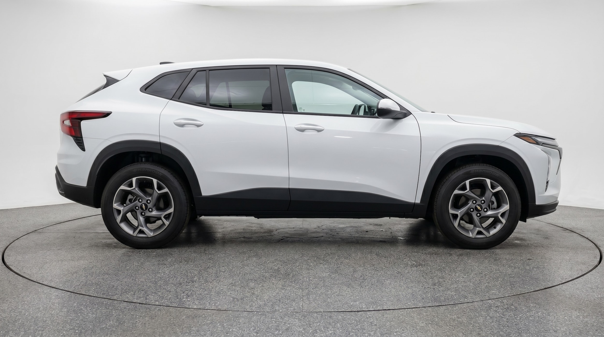 Thumbnail: 2025 Chevrolet Trax - 8