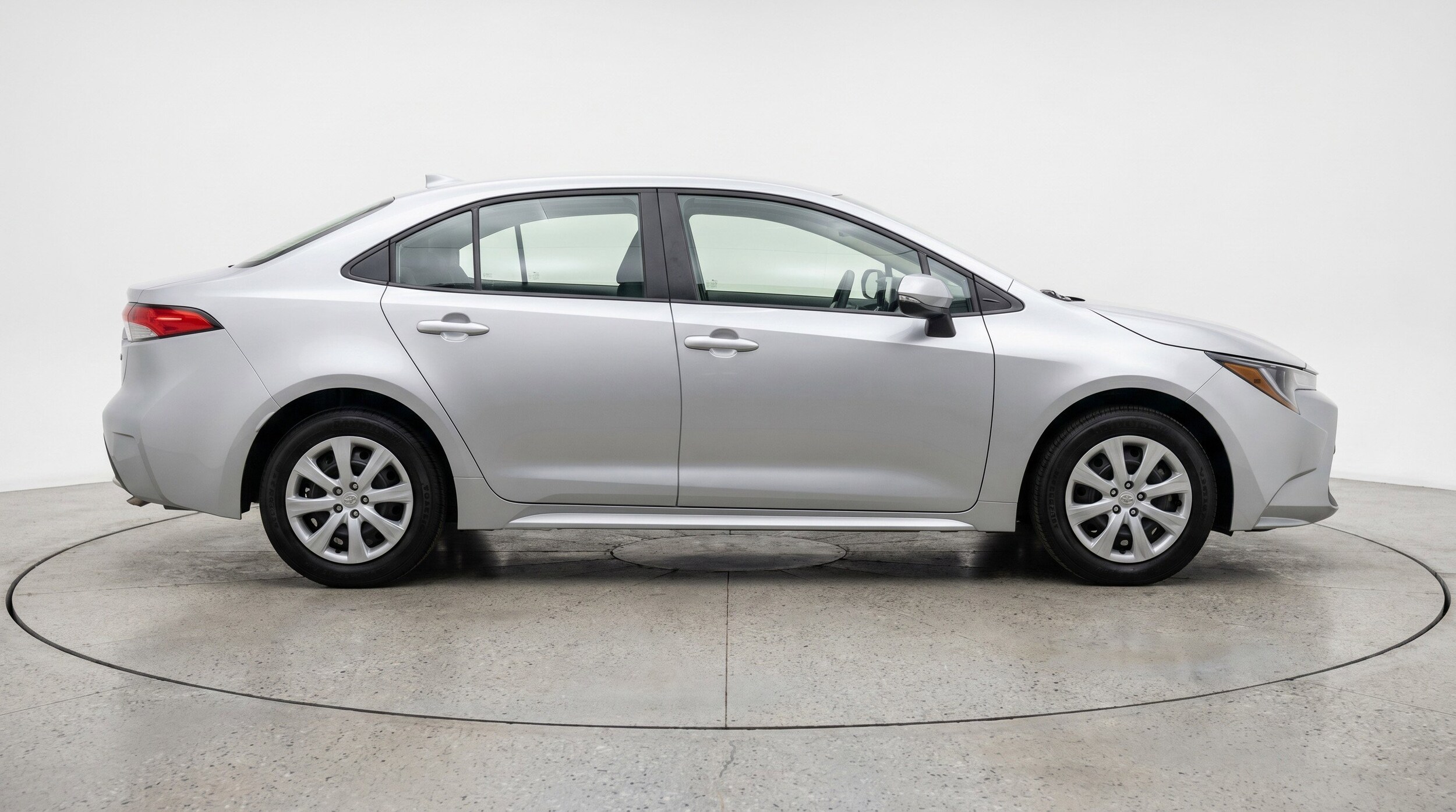 Thumbnail: 2025 Toyota Corolla - 11