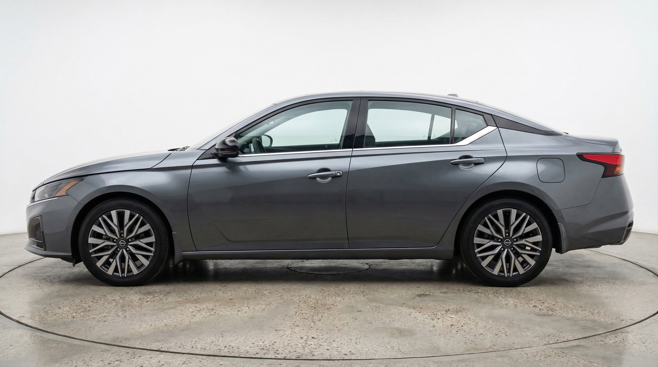 Thumbnail: 2025 Nissan Altima - 5