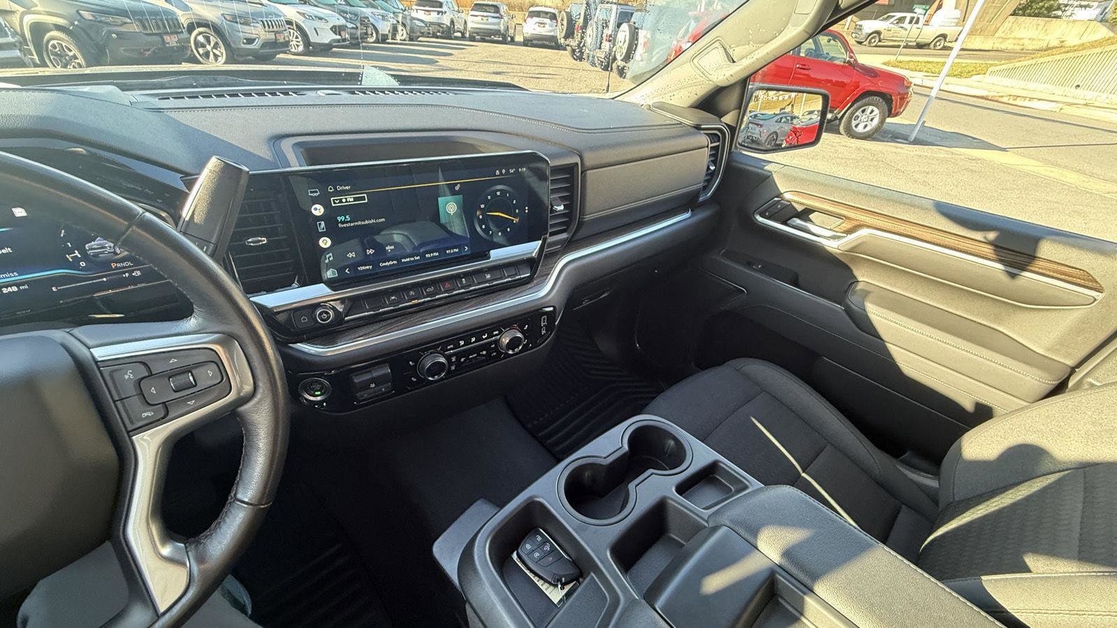 2022 Chevrolet Silverado 1500 RST - Photo 28