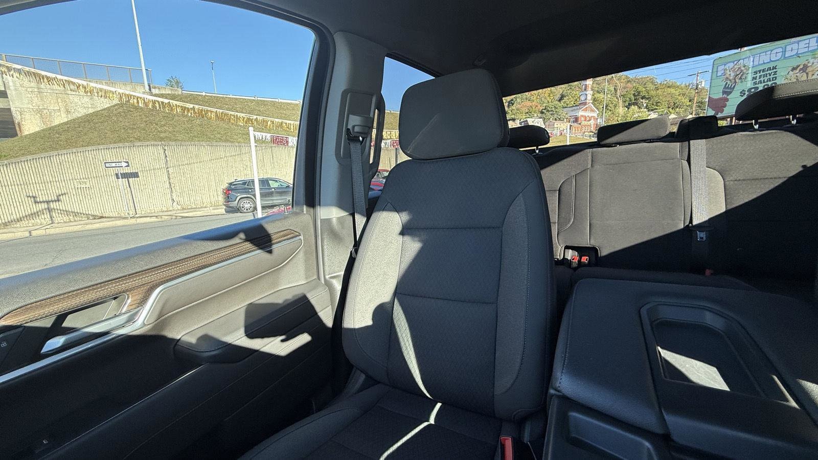 2022 Chevrolet Silverado 1500 RST - Photo 31